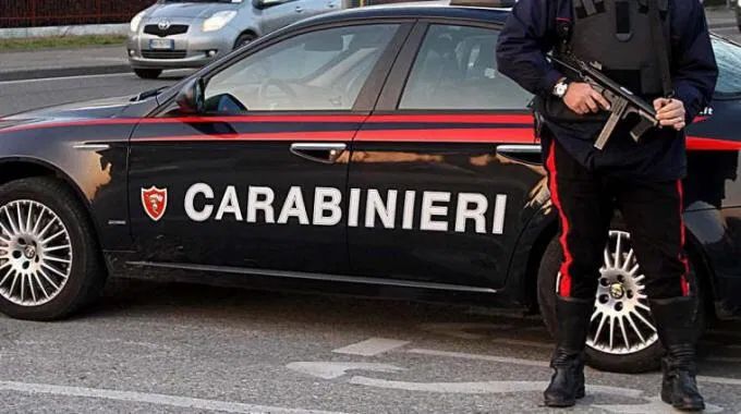 Roma, minacce e richieste di denaro per il suo licenziamento. Arrestato dai Carabinieri