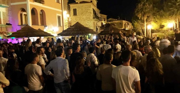 Movida e assembramenti: chiusi a  Trastevere due locali per le mancate misure anti-Covid