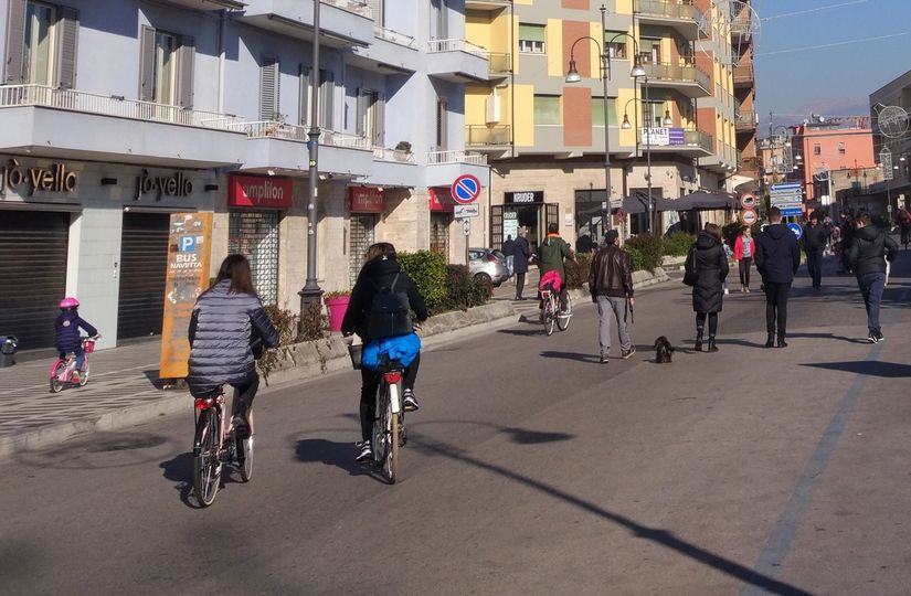 FROSINONE: PRIMA DOMENICA SENZA AUTO