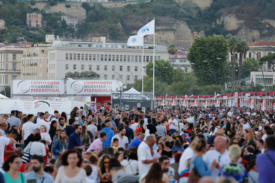 AL PARLAMENTO ITALIANO LA PRESENTAZIONE DEL PIZZA VILLAGE 2022