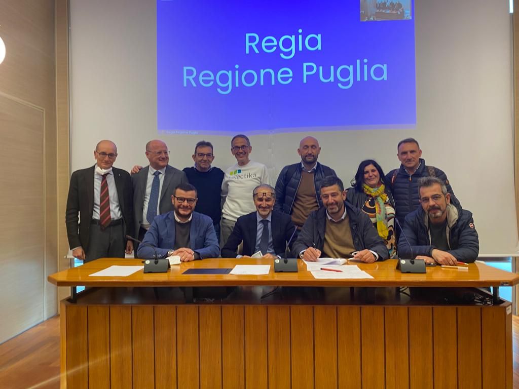 PUGLIA, FIRMATO ACCORDO SELECTIKA, DAL 1 GIUGNO LE PRIME ASSUNZIONI DI LAVORATORI EX OM