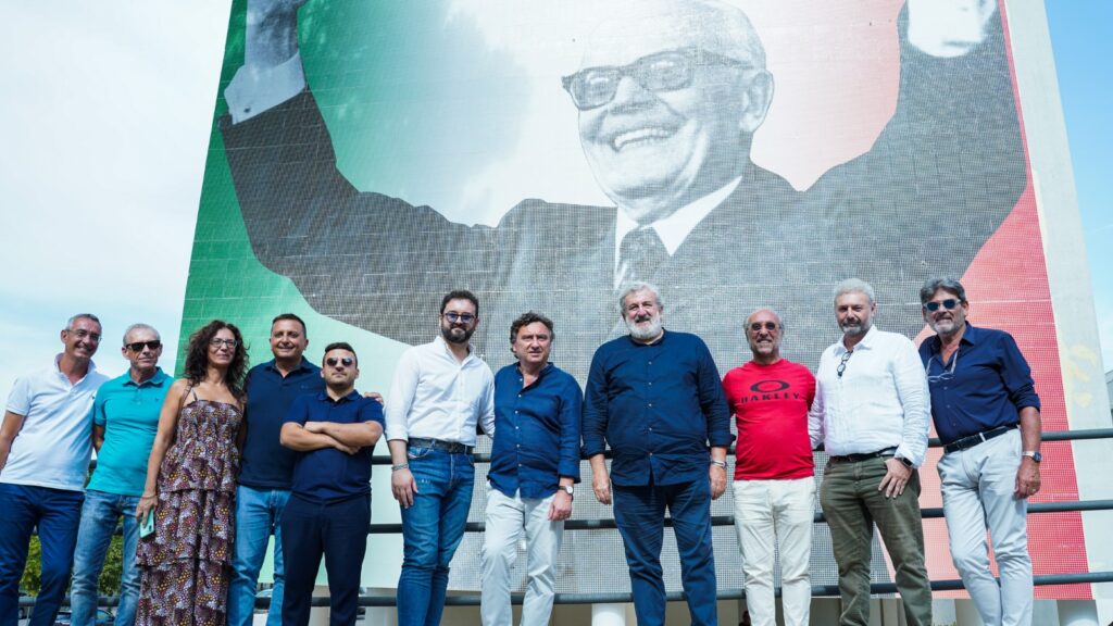 MARTINA FRANCA, EMILIANO E PENTASSUGLIA ALL’INAUGURAZIONE DELLO SMART WALL DEDICATO A PERTINI