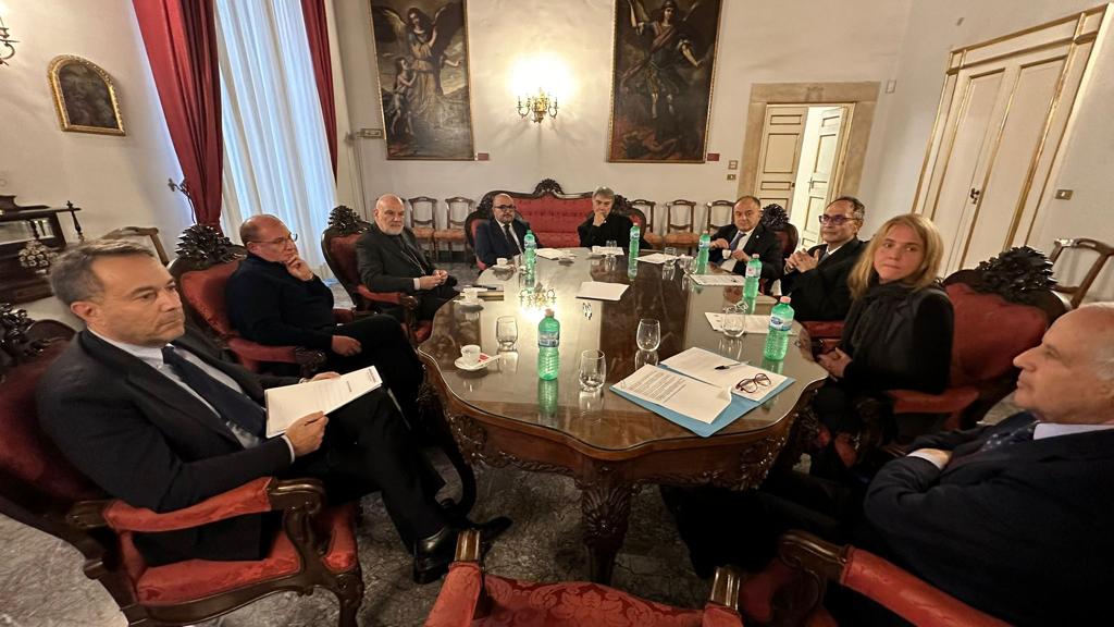 NAPOLI, ARCIDIOCESI, PROCURA E SOPRINTENDENZA FIRMANO PROTOCOLLO PER LA TUTELA E VALORIZZAZIONE DEI BENI CULTURALI DELLA DIOCESI