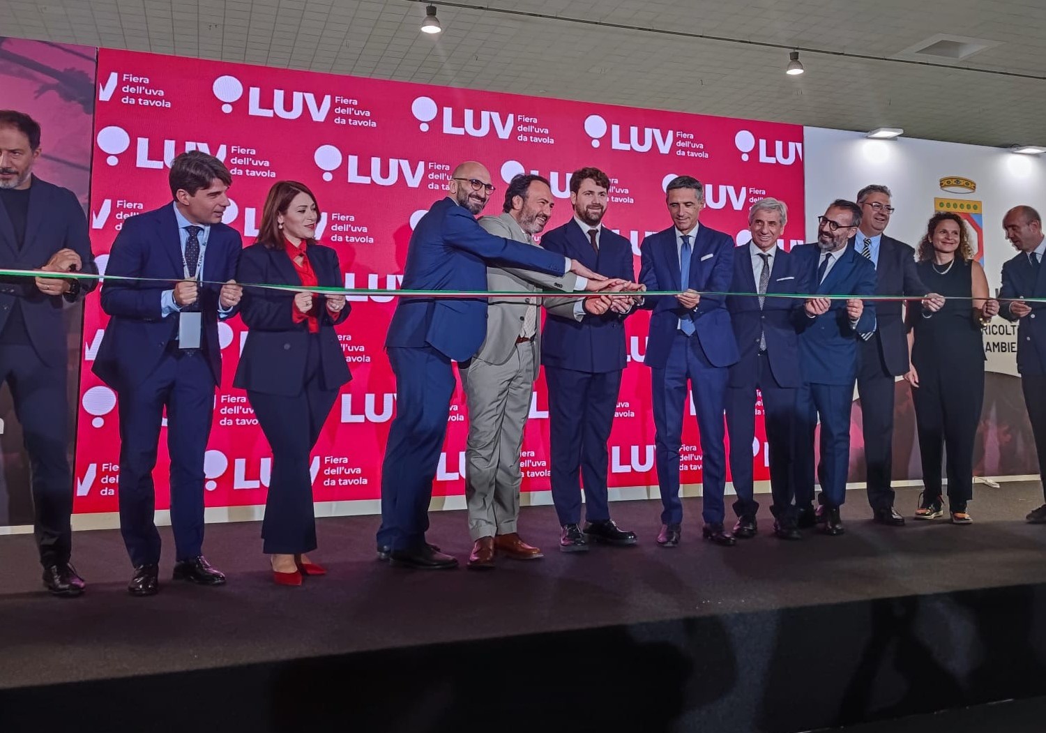 LUV FIERA TORNA A BARI DAL 20 AL 22 OTTOBRE 2026: L’UVA DA TAVOLA ...